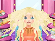 Blonde Sofia: Haircut