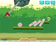 Angry Birds Kick Piggies