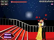 Angelina & Brad Kissing 